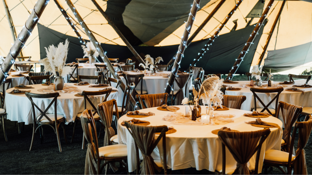 Carlton Tipi 4